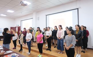 金秋相約國培班，滿載收獲歸鄉(xiāng)去——2017年國培計劃河南省鄉(xiāng)村新建公民辦幼兒園教師培訓(xùn)結(jié)業(yè)典禮暨藝術(shù)培訓(xùn)營利性民辦機構(gòu)發(fā)展探討